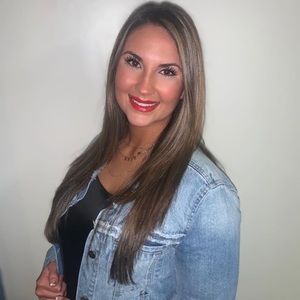 Meet your Posher, Kelli